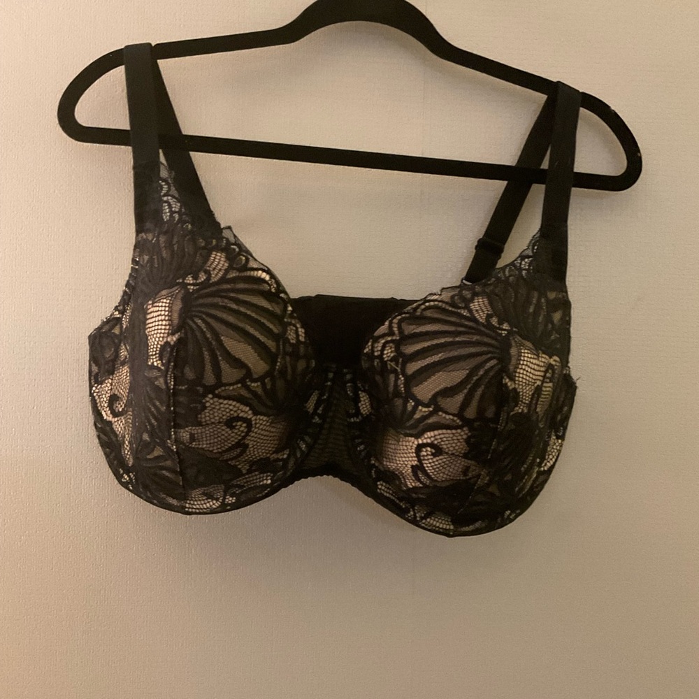 SET OF 2 WOMENS BRA SZ 38G NWOT
